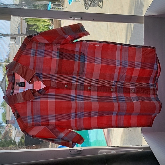 Old Navy s/s button down shirts - Picture 6 of 16